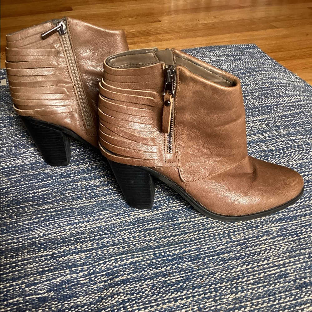 Jessica Simpson Vegan Brown Ankle Boots size 7.5 to 8